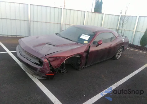 2020 Dodge Challenger Sxt z USA, uszkodzony, nr VIN 2C3CDZAG9LH231405